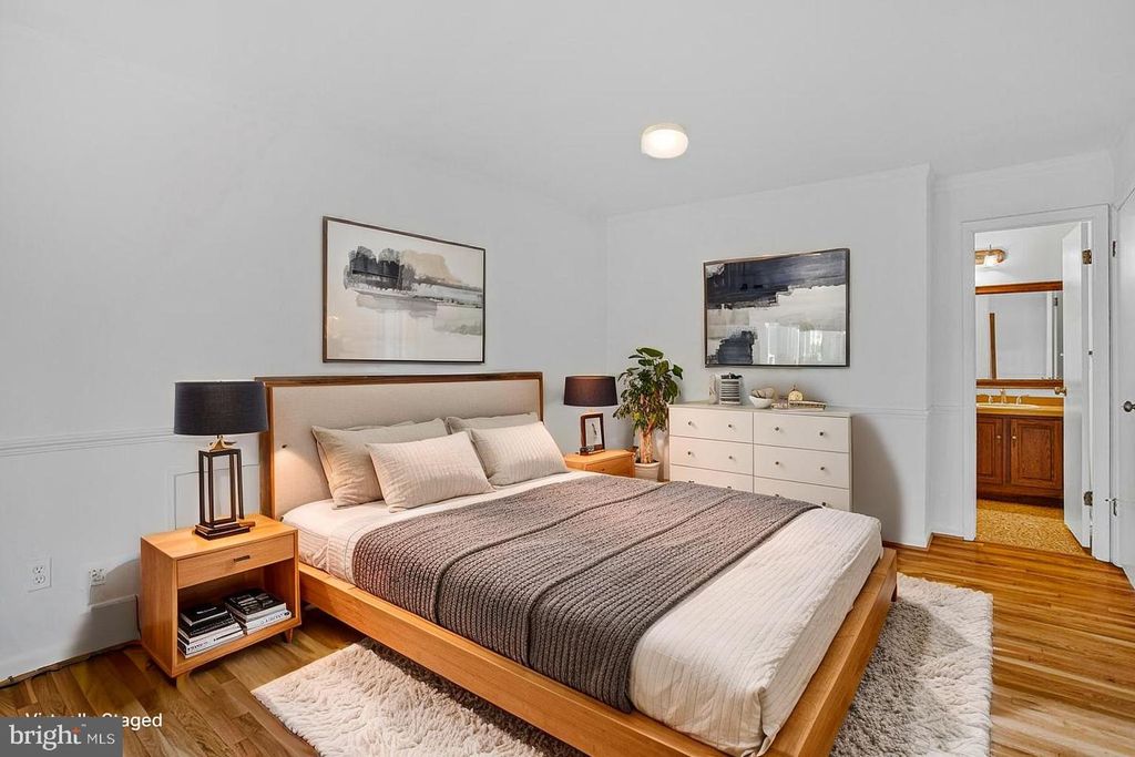 Image 23 of property listing at 11450 HIGH HAY DR, Columbia, MD 21044