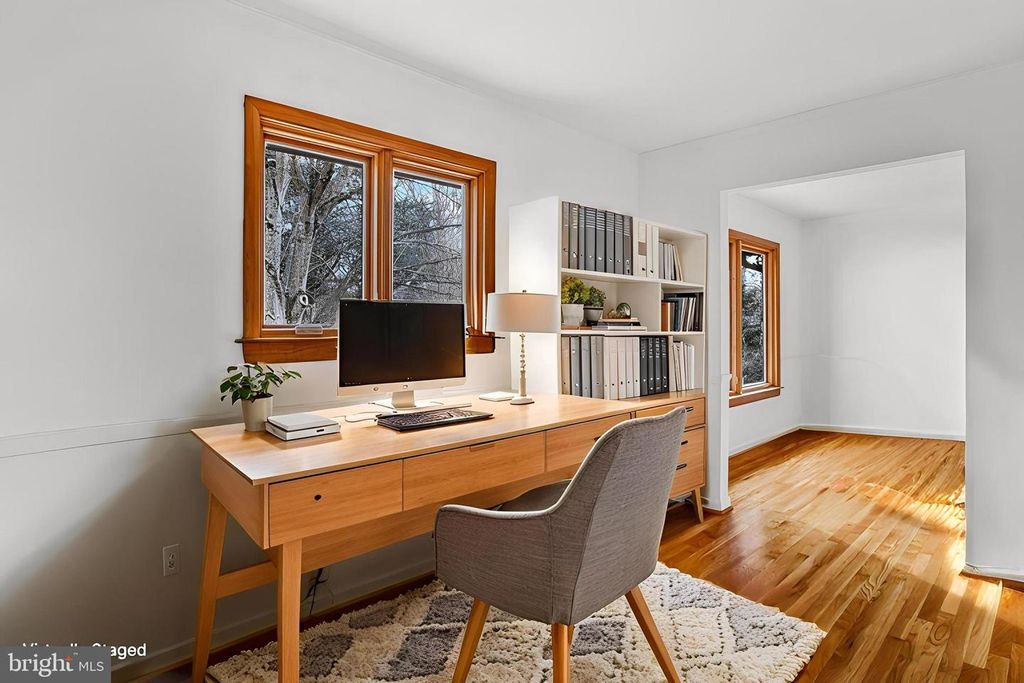 Image 27 of property listing at 11450 HIGH HAY DR, Columbia, MD 21044