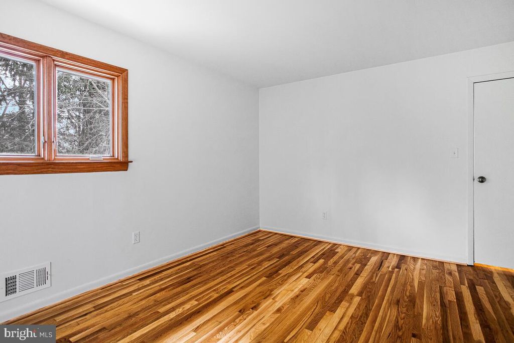 Image 34 of property listing at 11450 HIGH HAY DR, Columbia, MD 21044