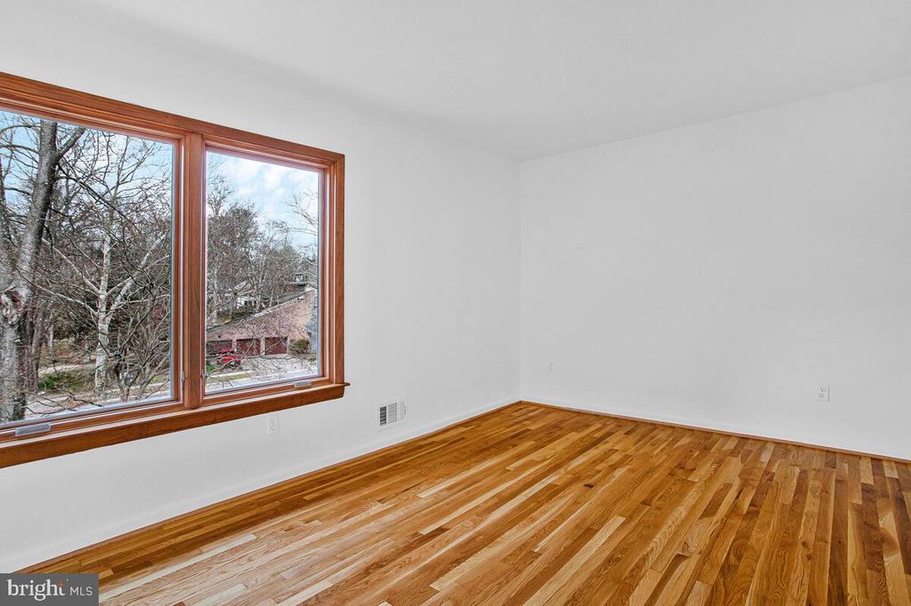 Image 36 of property listing at 11450 HIGH HAY DR, Columbia, MD 21044