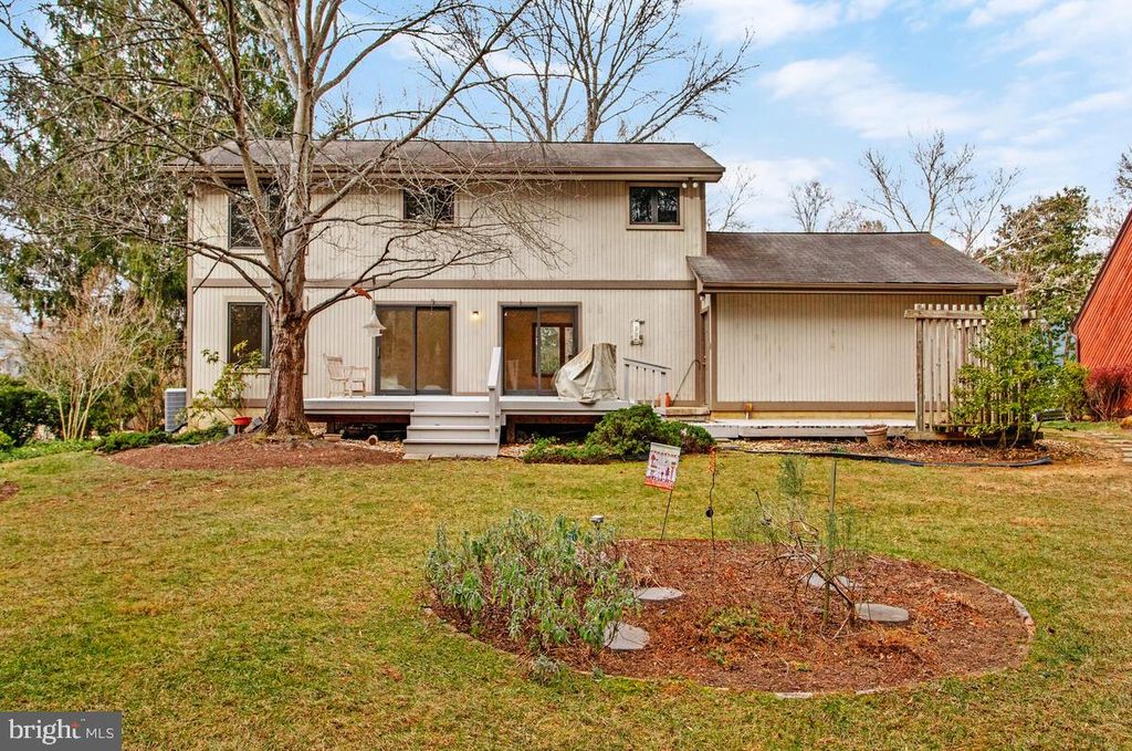 Image 48 of property listing at 11450 HIGH HAY DR, Columbia, MD 21044