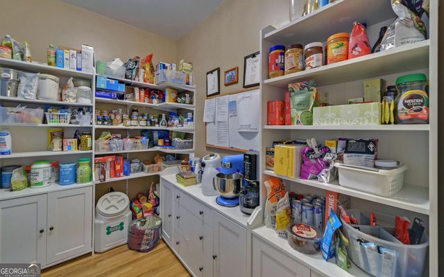 6332 Chestnut Hill Road, Flowery Branch, GA 30542