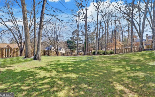 6332 Chestnut Hill Road, Flowery Branch, GA 30542
