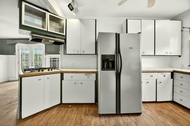 811 NW 5th Street, Grants Pass, OR 97526