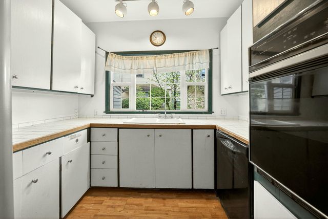 811 NW 5th Street, Grants Pass, OR 97526