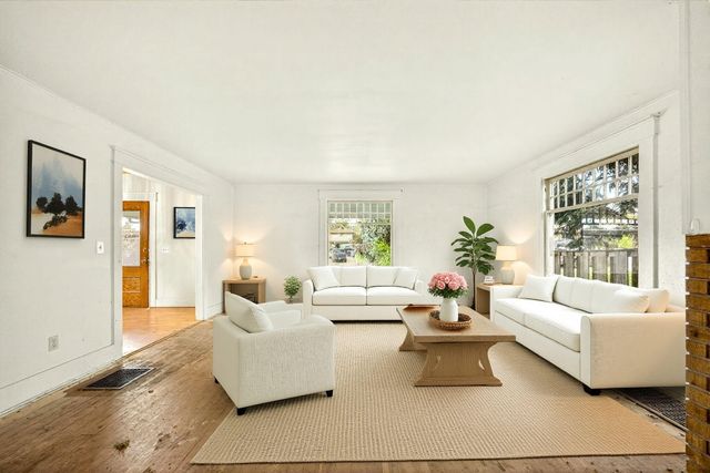 811 NW 5th Street, Grants Pass, OR 97526