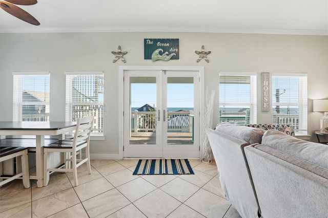 13102 John Reynolds Road, Galveston, TX 77554