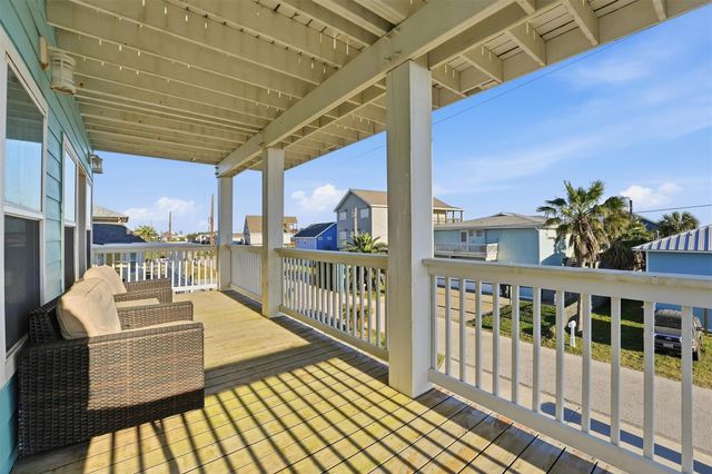 13102 John Reynolds Road, Galveston, TX 77554