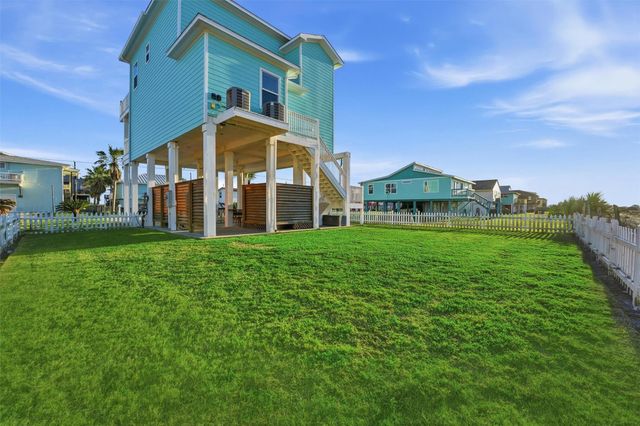 13102 John Reynolds Road, Galveston, TX 77554