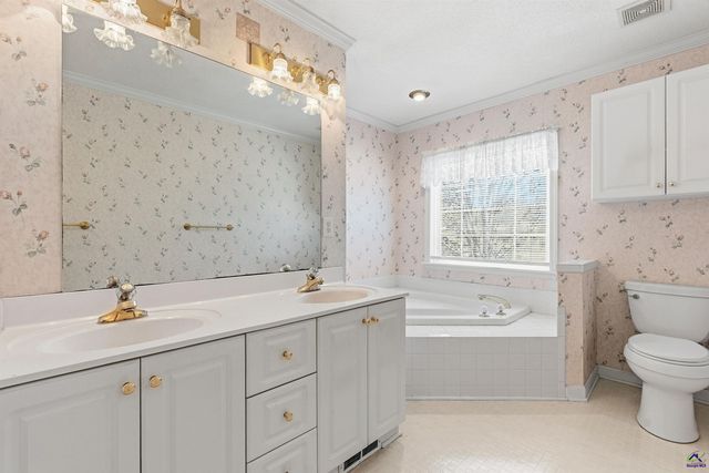 8278 Lower Thomaston Rd, Macon, GA 31022