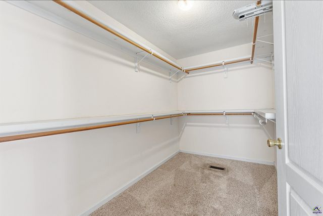 8278 Lower Thomaston Rd, Macon, GA 31022