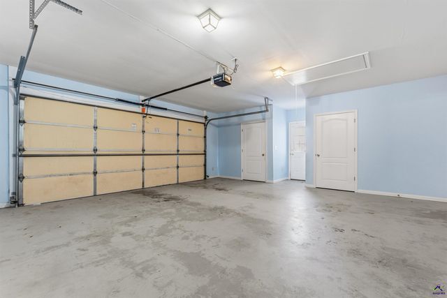 8278 Lower Thomaston Rd, Macon, GA 31022