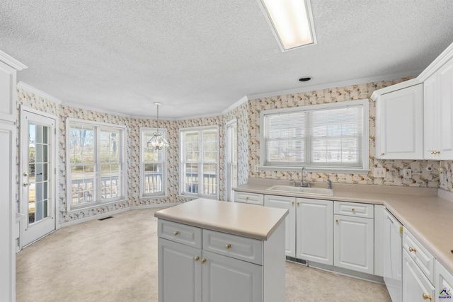 8278 Lower Thomaston Rd, Macon, GA 31022