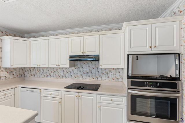 8278 Lower Thomaston Rd, Macon, GA 31022