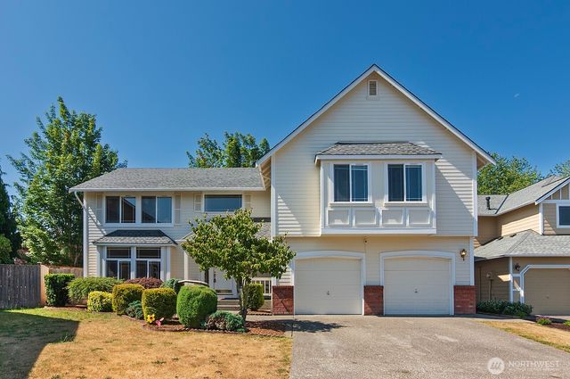 4313 NE 6th Court, Renton, WA 98059