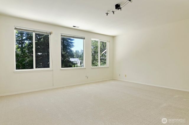4313 NE 6th Court, Renton, WA 98059