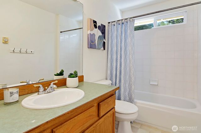 4313 NE 6th Court, Renton, WA 98059