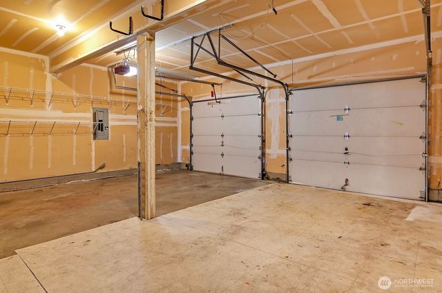 4313 NE 6th Court, Renton, WA 98059
