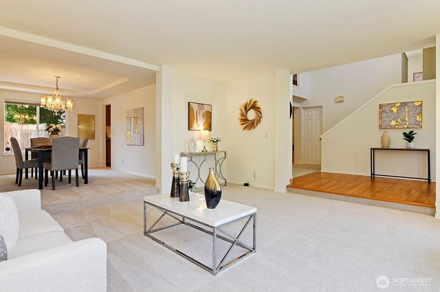 4313 NE 6th Court, Renton, WA 98059