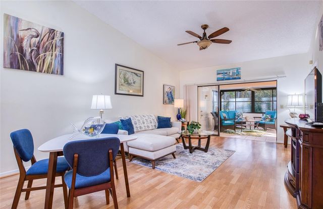 3180 CHARTER CLUB DRIVE B, Tarpon Springs, FL 34688