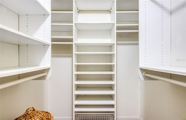 3180 CHARTER CLUB DRIVE B, Tarpon Springs, FL 34688