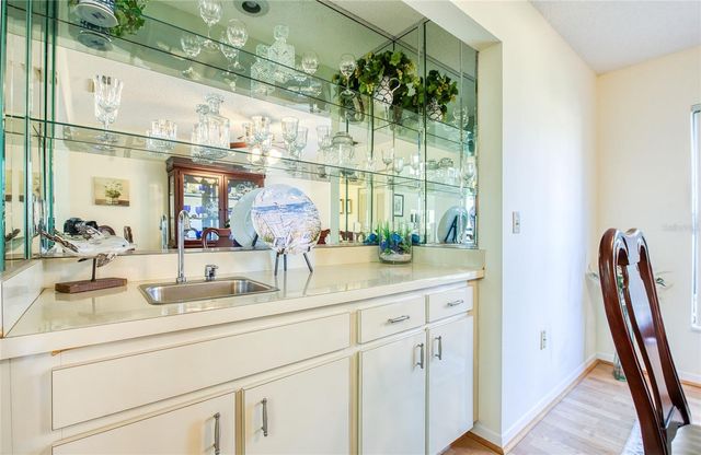 3180 CHARTER CLUB DRIVE B, Tarpon Springs, FL 34688