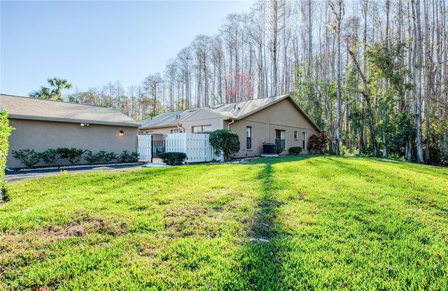 3180 CHARTER CLUB DRIVE B, Tarpon Springs, FL 34688