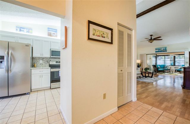 3180 CHARTER CLUB DRIVE B, Tarpon Springs, FL 34688