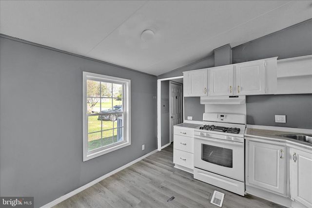 107 WHITE PINE AVE, Hamburg, PA 19526