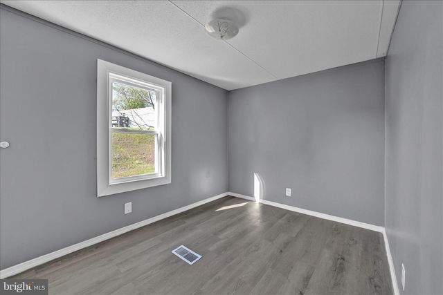 107 WHITE PINE AVE, Hamburg, PA 19526