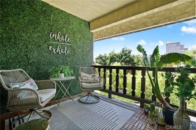 510 N Jackson Street 301, Glendale, CA 91206