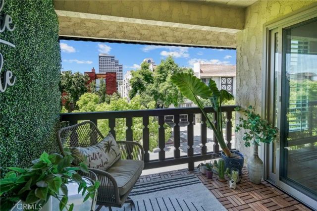 510 N Jackson Street 301, Glendale, CA 91206