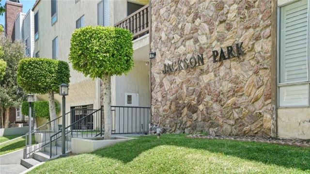 510 N Jackson Street 301, Glendale, CA 91206