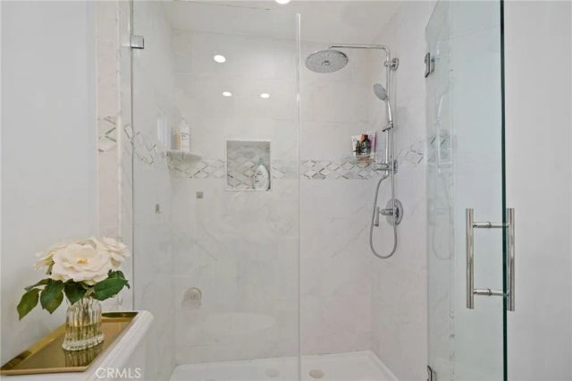 510 N Jackson Street 301, Glendale, CA 91206