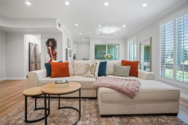 510 N Jackson Street 301, Glendale, CA 91206