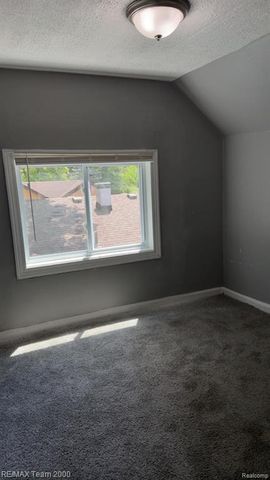 7128 Cherokee Avenue, Taylor, MI 48180