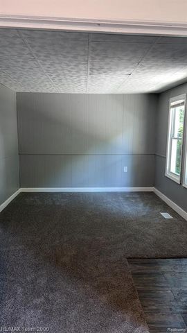 7128 Cherokee Avenue, Taylor, MI 48180