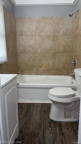 7128 Cherokee Avenue, Taylor, MI 48180