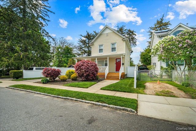 77 Scudder Avenue, Copiague, NY 11726