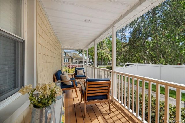 77 Scudder Avenue, Copiague, NY 11726