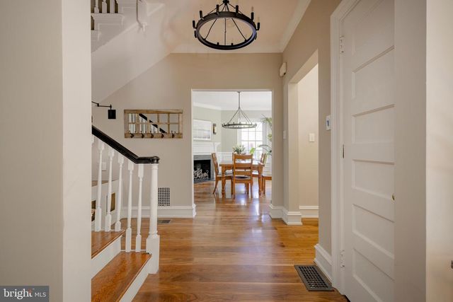 97 E BELLS MILL RD, Philadelphia, PA 19118