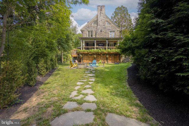 97 E BELLS MILL RD, Philadelphia, PA 19118