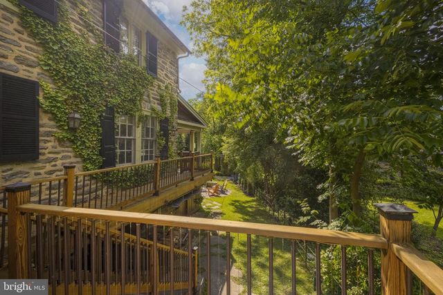 97 E BELLS MILL RD, Philadelphia, PA 19118