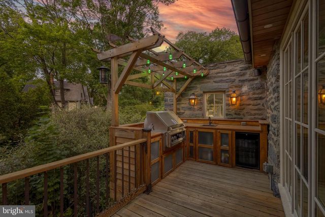 97 E BELLS MILL RD, Philadelphia, PA 19118