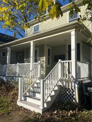 30 Channing Street 3, Newport, RI 02840