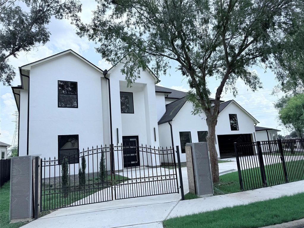 2217 Waterford Village Boulevard, Missouri City, TX 77459