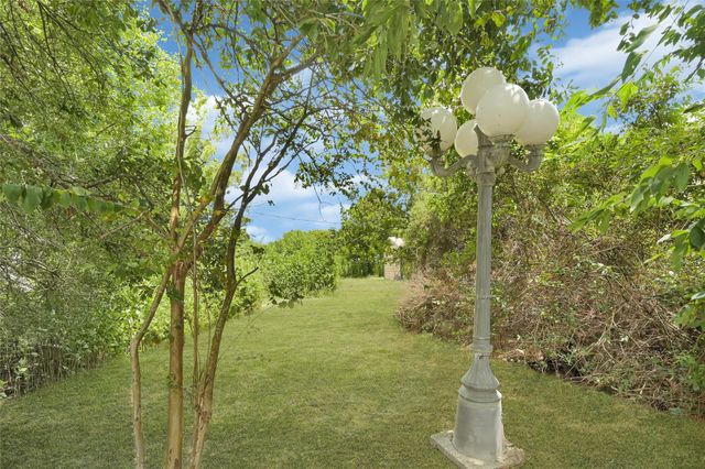 2329 Avenue D, San Leon, TX 77539