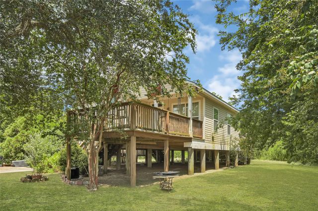 2329 Avenue D, San Leon, TX 77539