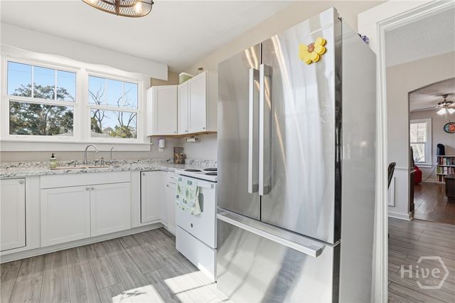 19 Smith Avenue, Savannah, GA 31408