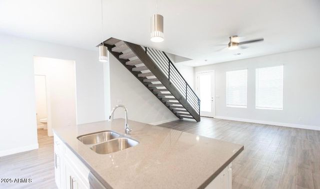 1850 N 51st Street Apt 4, Phoenix, AZ 85008